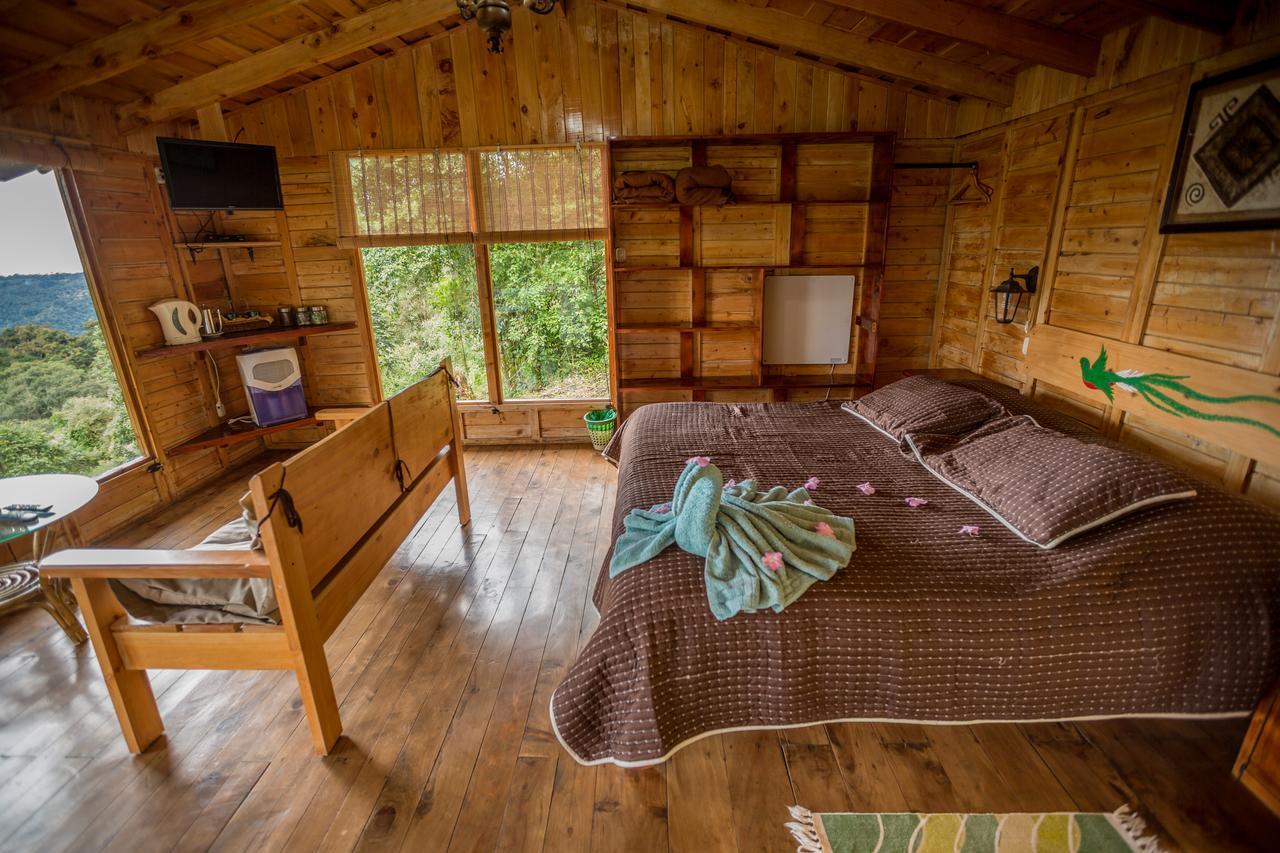 Tres de Junio Paraiso Quetzal Lodge מראה חיצוני תמונה