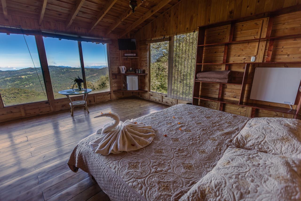 Tres de Junio Paraiso Quetzal Lodge מראה חיצוני תמונה
